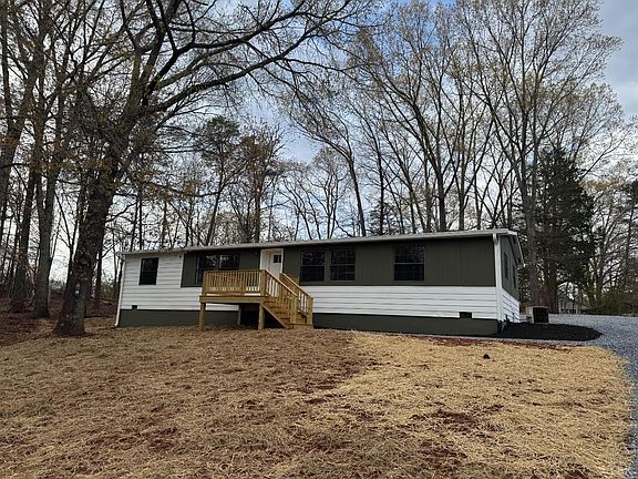 2nd image of 137 Ridgeview Ln