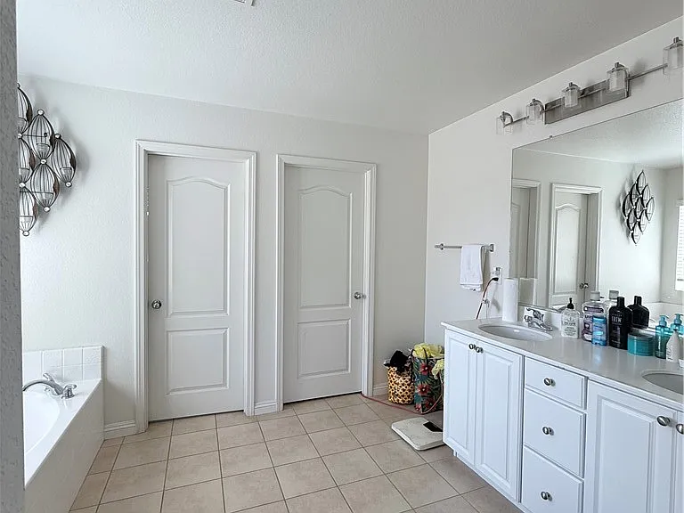16360 River Glen Ln — Photo 14