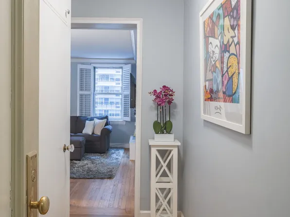 155 East 49th Street 10E image 11 of 11