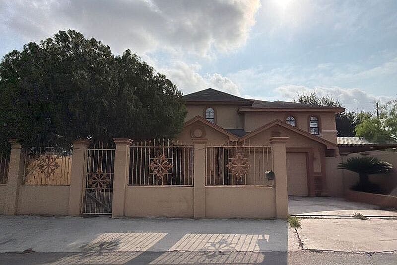 1st image of 254 Redwood Rd