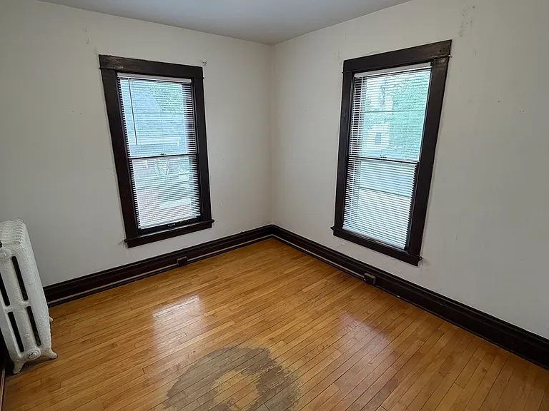 916 E Gorham St #D — Photo 6