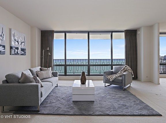 3rd image of 1040 N Lake Shore Dr APT 27B