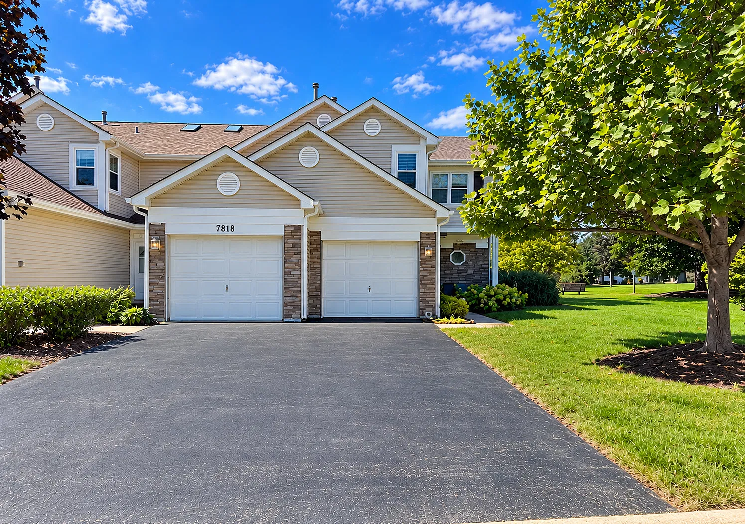 2 bed, 2.5 bath, 1086 sqft, $2,500 — Photo 1