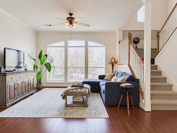 4th image of 1725 French Village Dr