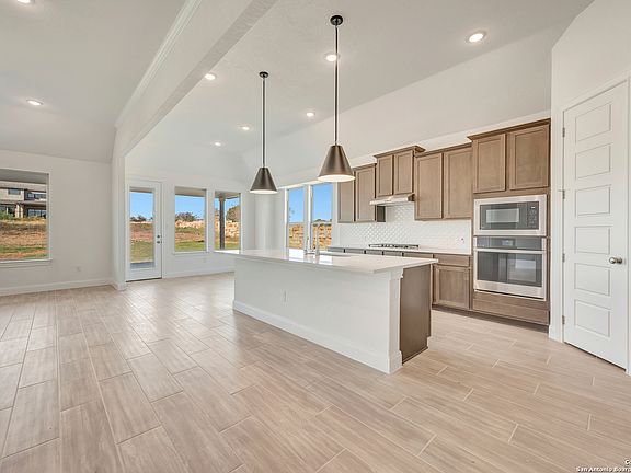 2nd image of 5003 Estates Oak Way