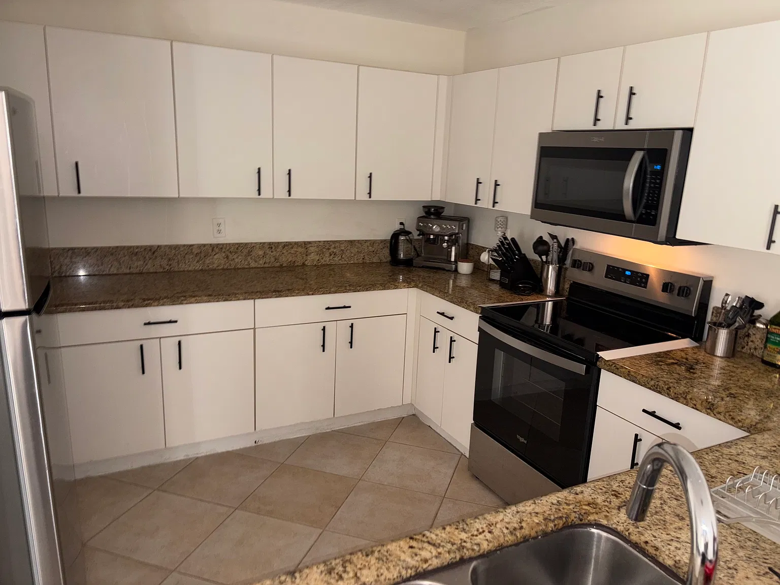 3 bed, 1671 sqft, $3,050 — Photo 4
