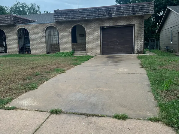 124 S Mary Etta St #A, Derby, KS 67037