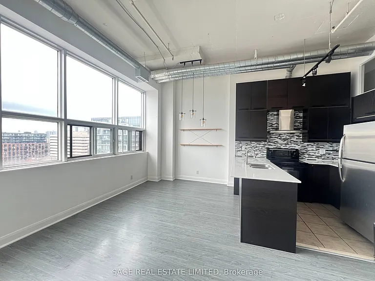700 King St W #LPH04 — Photo 8