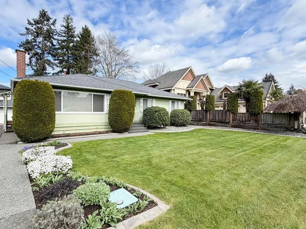 8671 Mowbray Rd, Richmond, BC V7A 2B9