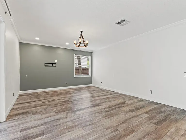 9307 Poplar Creek Ct — Photo 14