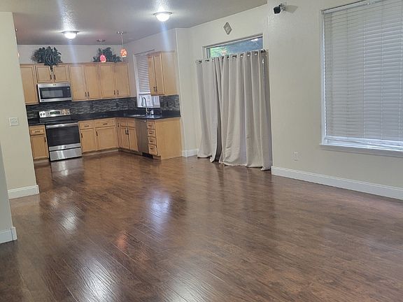 2nd image of 6322 SE Karpstein Pl