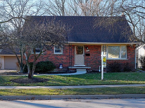 2nd image of 1101 Ravenwood Ave