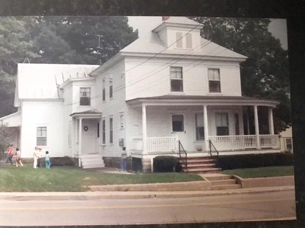 21 Payne St #C, Springvale, ME 04083