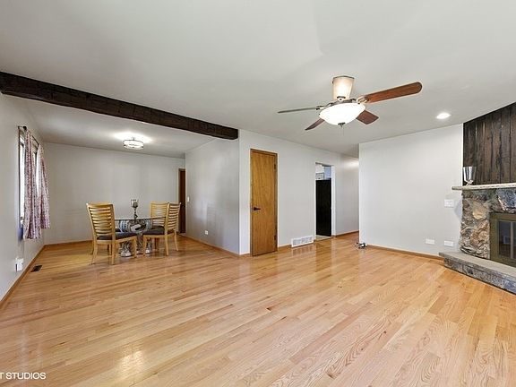 5th image of 5418 W Lake Shore Dr