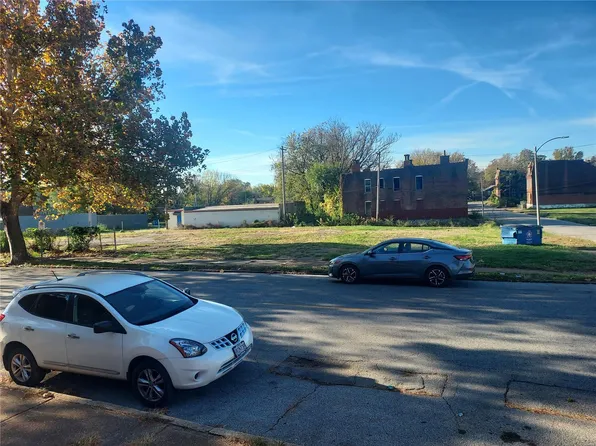 2900 Kossuth Ave, Saint Louis, MO 63107