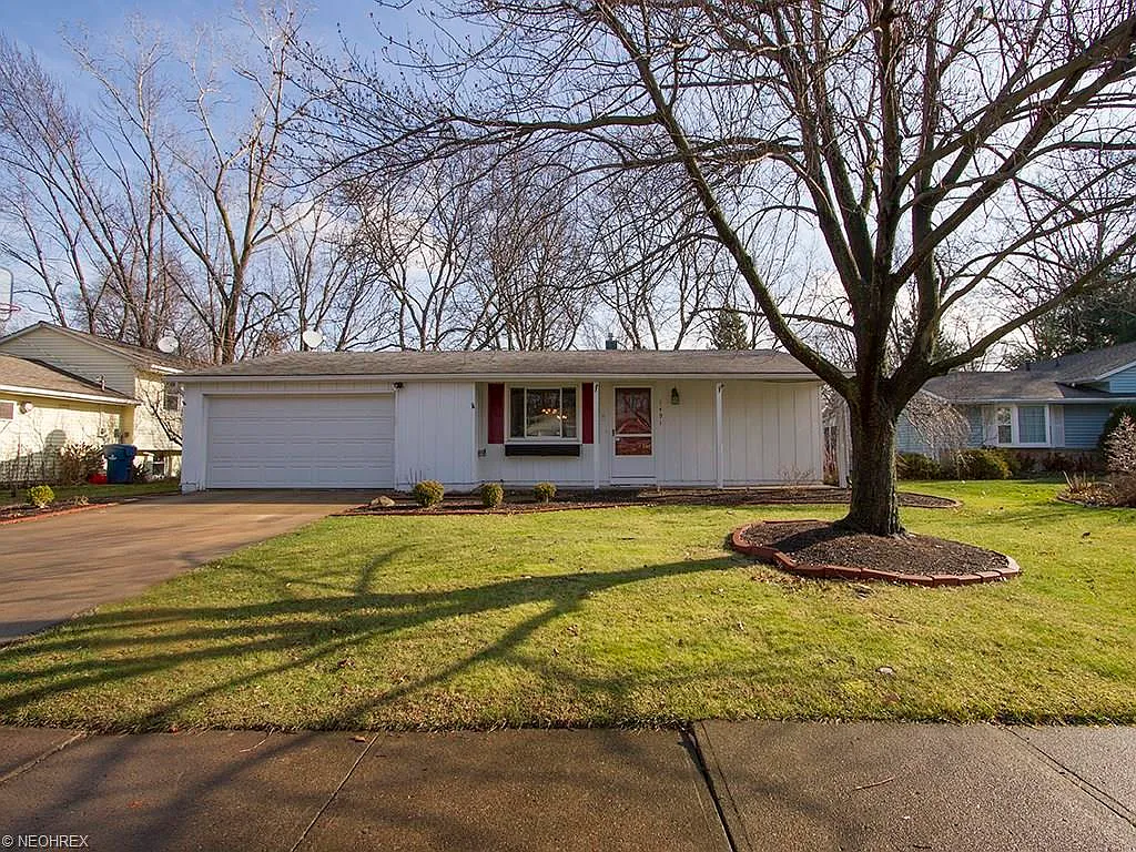 1491 Sanford St photo 1