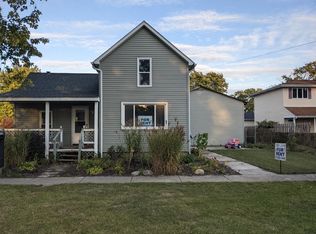 720 N Jackson St, Crown Point, IN 46307