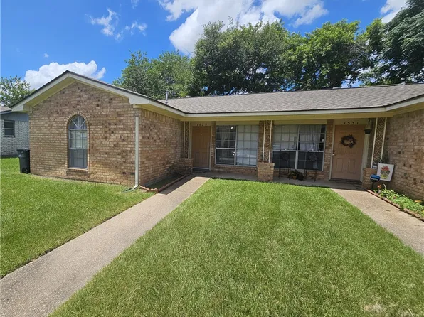 1529 Hillside Dr, College Station, TX 77845