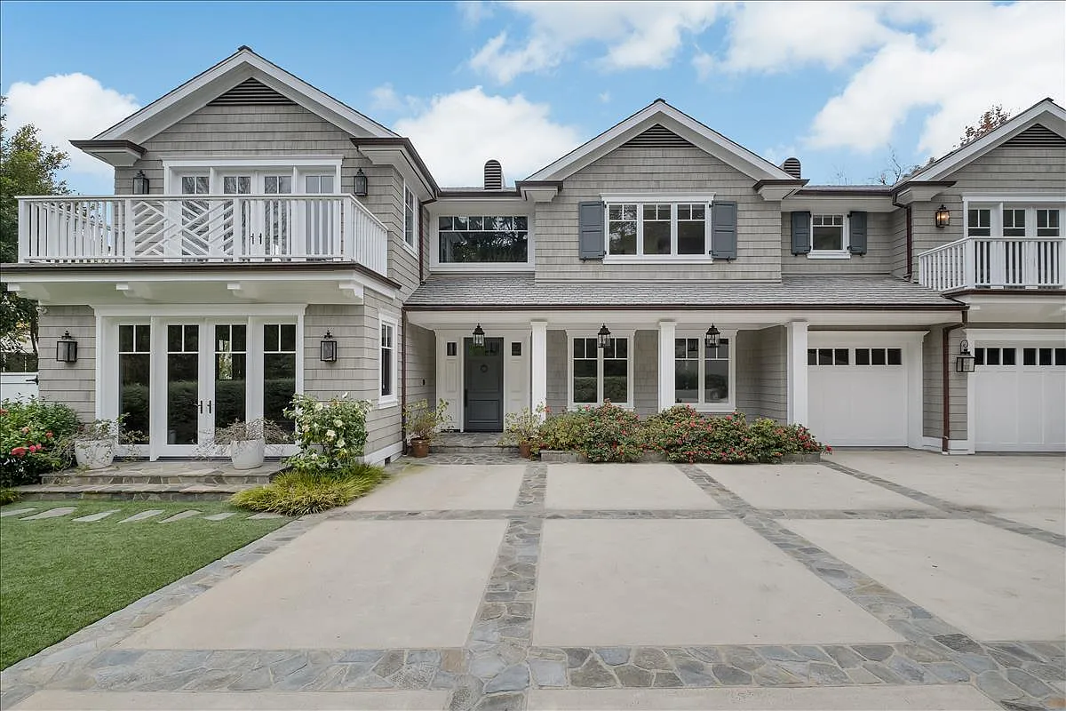 6 bed, 7560 sqft, $69,000 — Photo 1