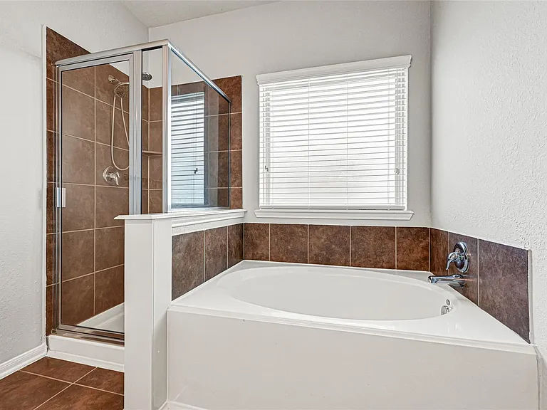 5331 Seabird St — Photo 24