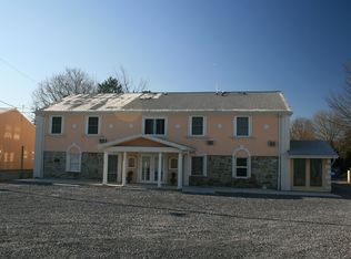 15058 Buchanan Trl E APT 2, Blue Ridge Summit, PA 17214