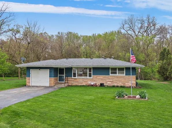 4603 Bonner Dr, McHenry, IL 60050