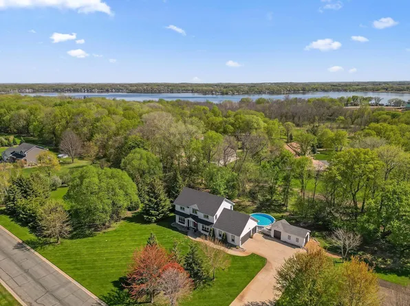 1705 165th St E, Shakopee, MN 55379