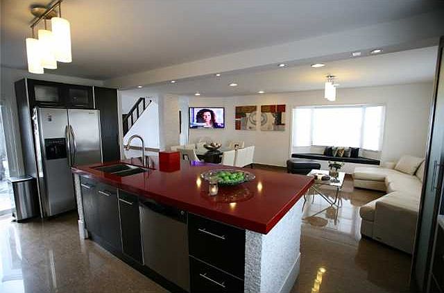 2nd image of 20640 NE 25th Pl