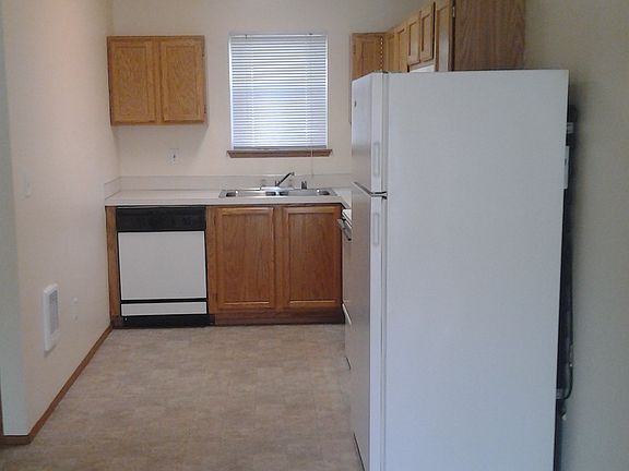 4th image of 1902 N Walnut St APT 3B