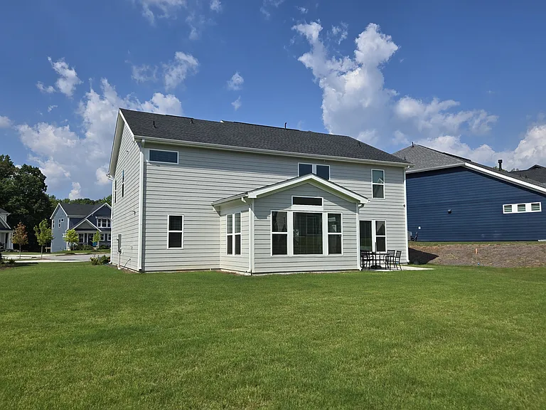 121 Linden Ct — Photo 22