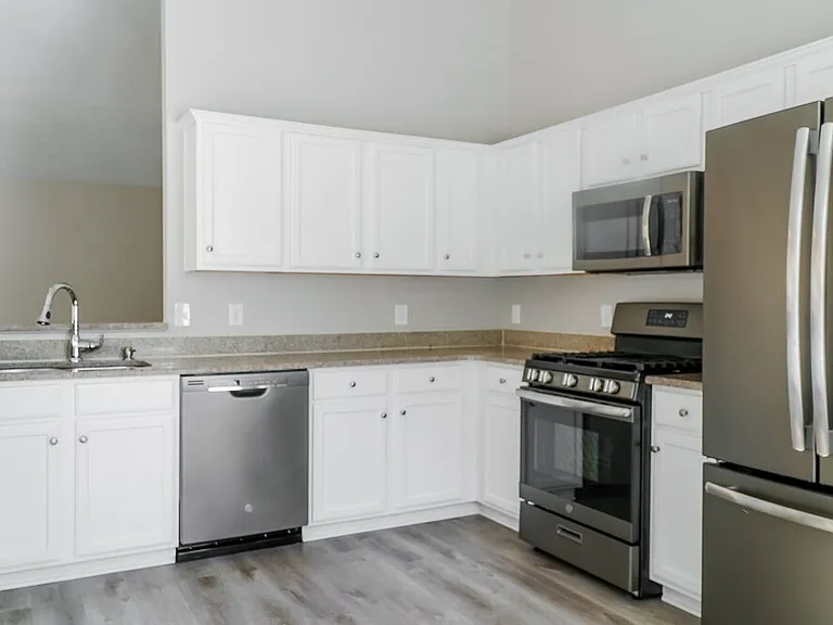 960 Styles Ct — Photo 6