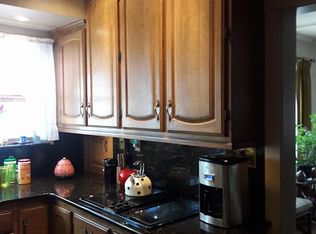 1484 W Riverview Ave, Decatur, IL 62522