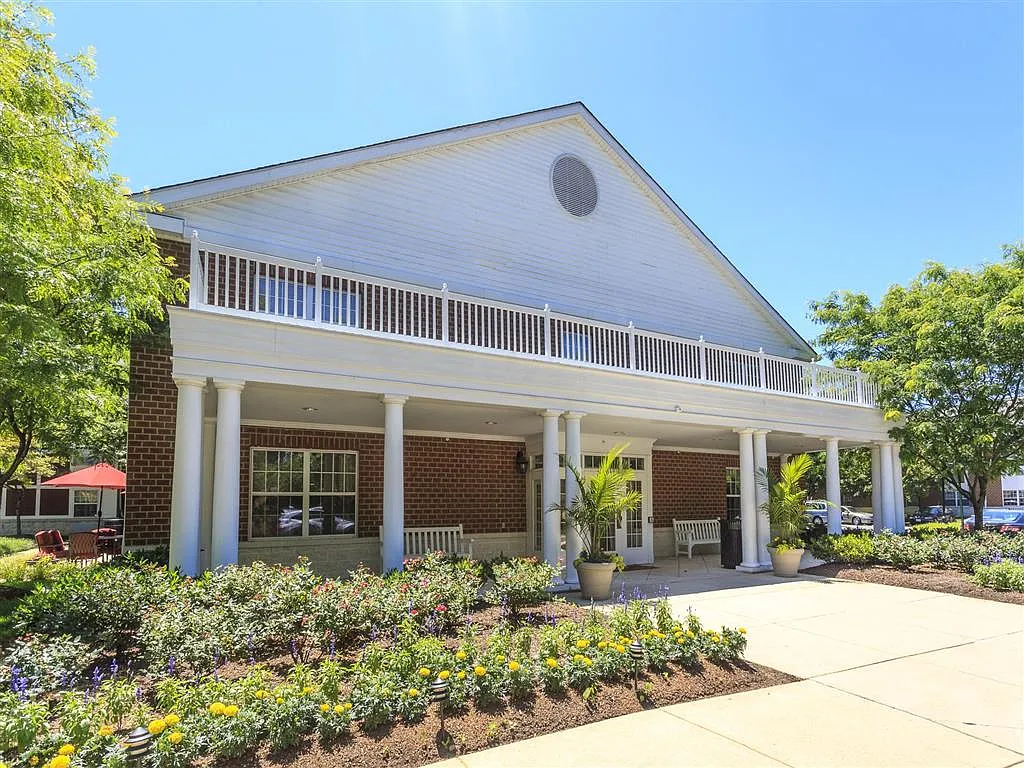 Arbor Crest 62+ Senior Apartments — Photo 4