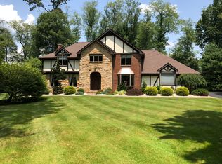 23 Woodstone Dr, Greensburg, PA