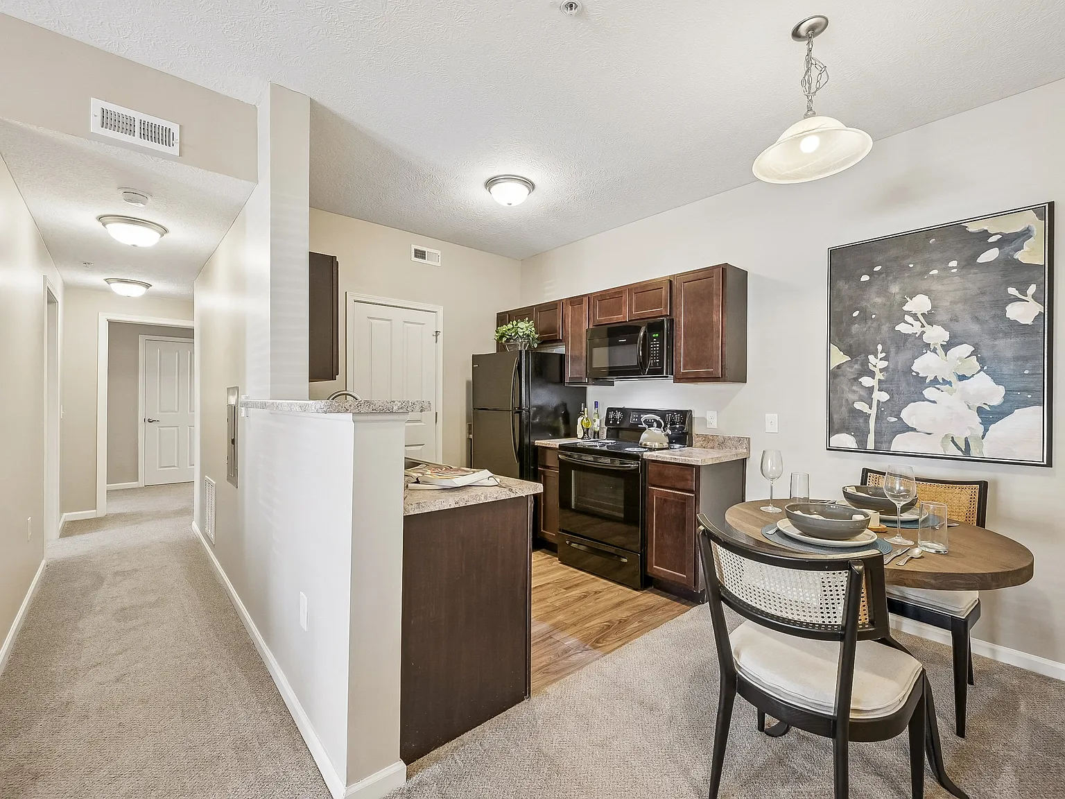 Austin Place Apartments — Photo 2