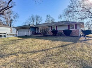 2529 Sierra Dr, Rockford, IL 61109