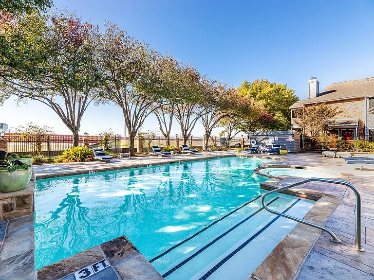 Avalon Villas — Photo 12