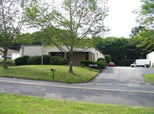 135 Pepes Farm Rd, Milford, CT 06460