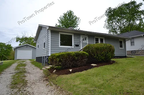 205 Algonquin St Photo 1