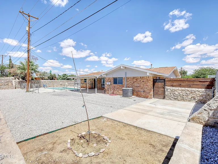 9981 Gschwind Ave — Photo 32