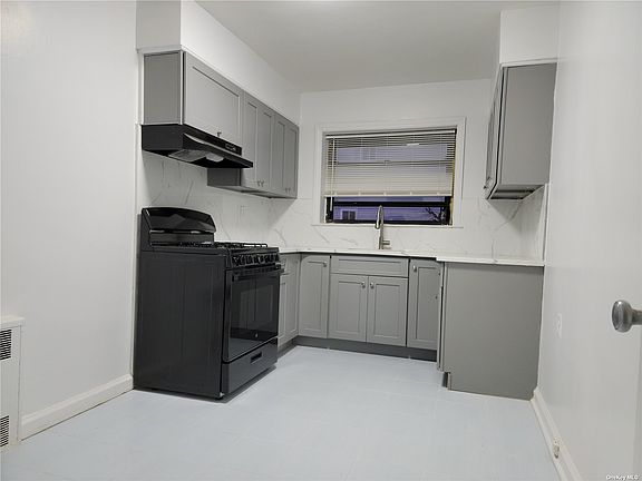 5th image of 188-05 Dunkirk Dr #1
