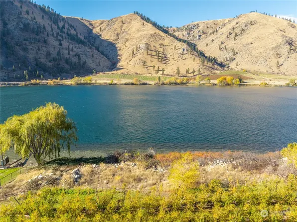 42 Abbey Road, Orondo, WA 98843