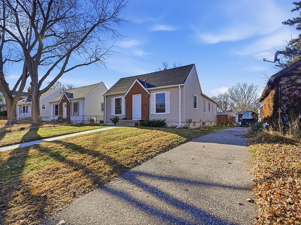1st image of 4620 4th Ave S