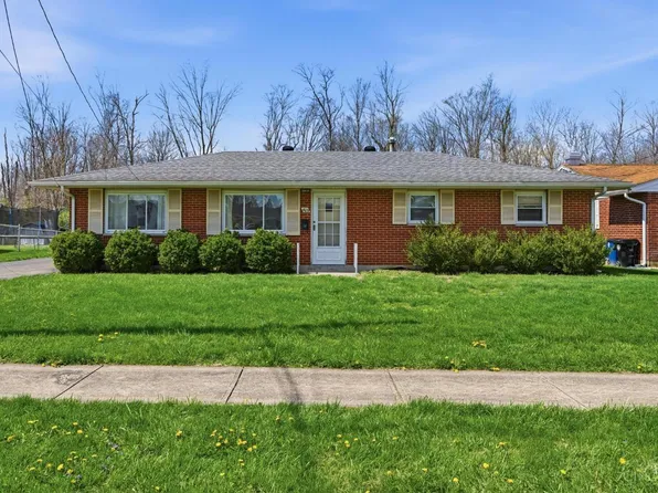 409 Forest Lake Dr, Wilmington, OH 45177