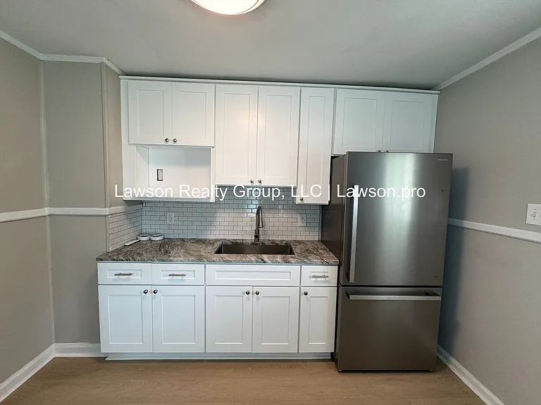 1741 Pexton Ave — Photo 6