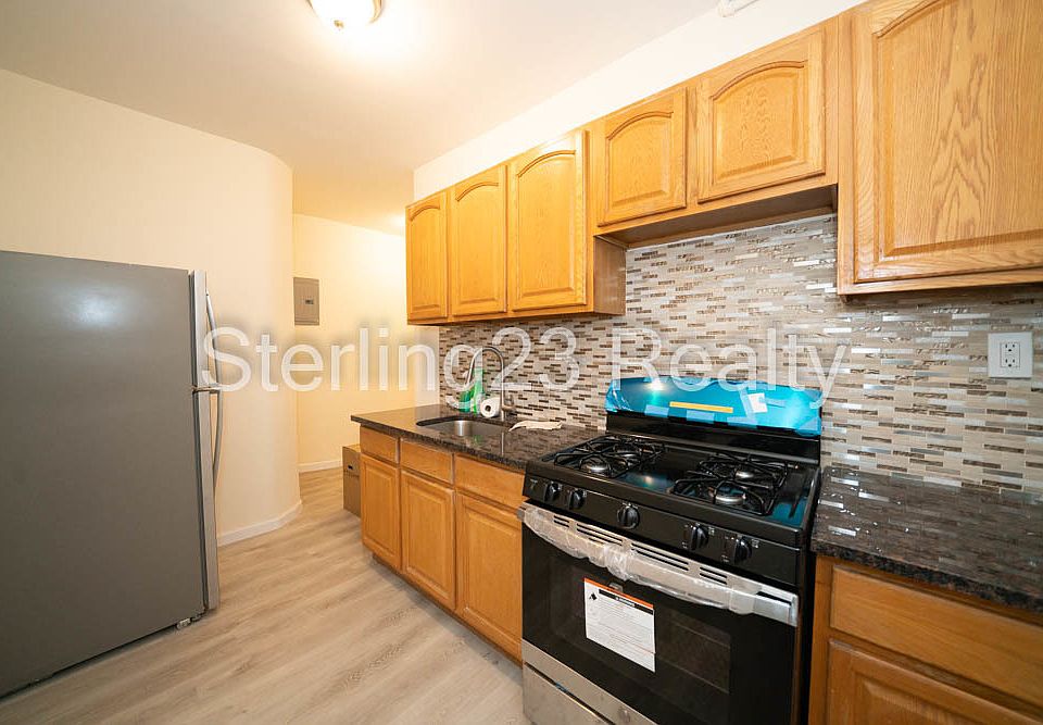 1st image of 31-06 38th St #5