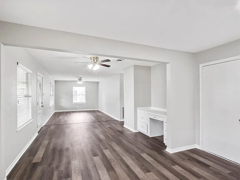 6421 Teluco St — Photo 8