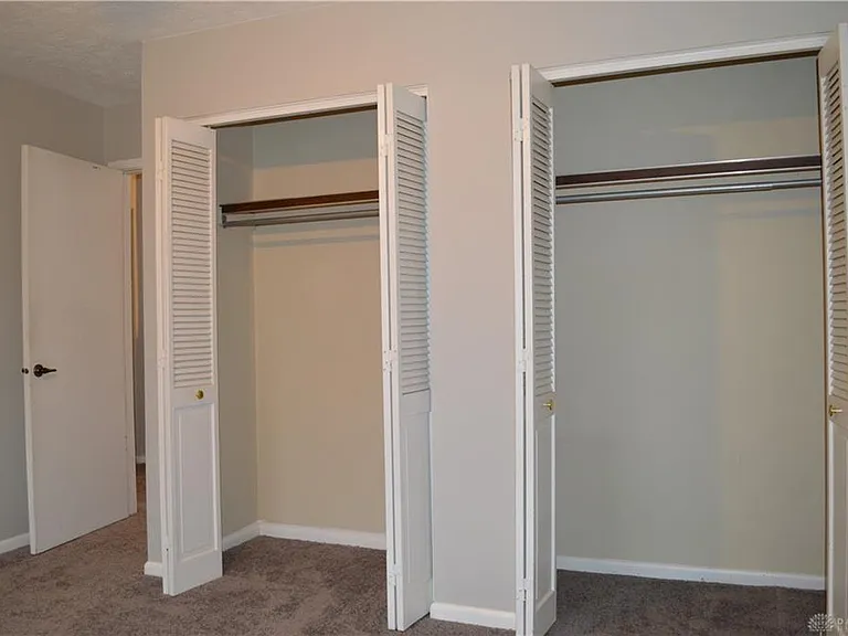 1215 Robbins Run Ct — Photo 19
