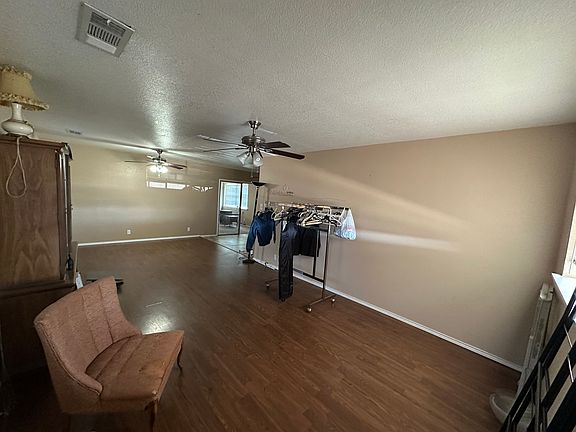 4th image of 1808 W Fm 1187