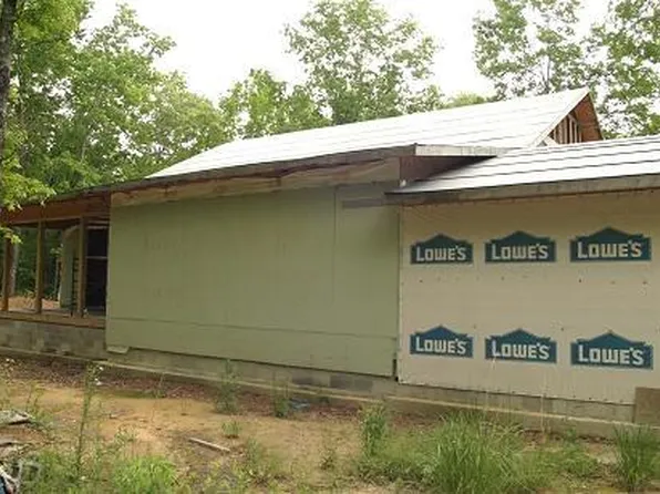 1020 Fox Ridge Dr, Grimsley, TN 38565